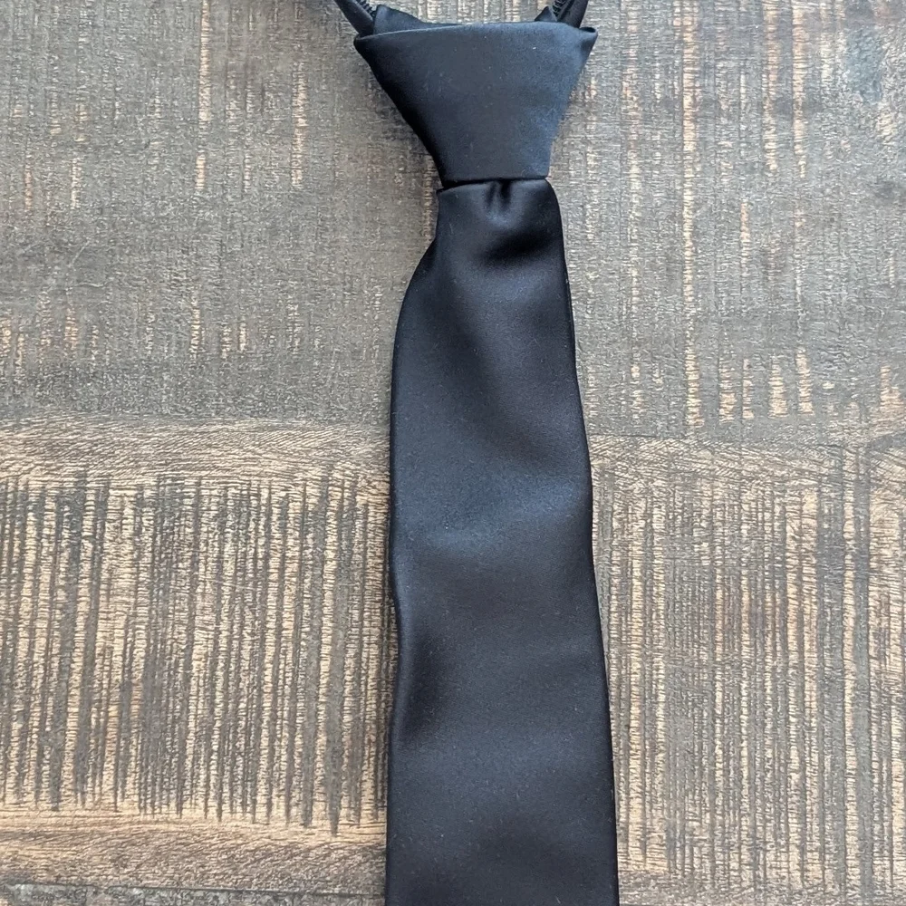 Dockers Classic Black Tie With Zipper